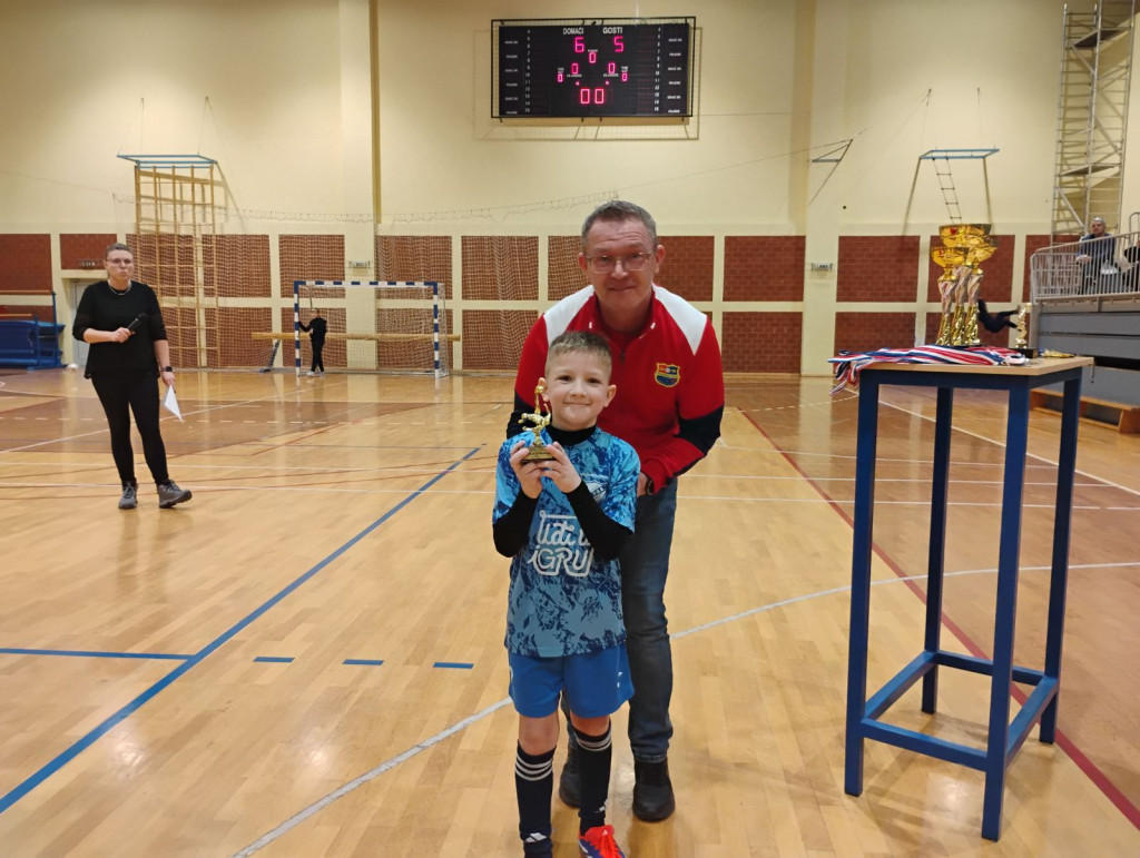 IMG 16e93a9c25fc2649742a924d923fd971 V