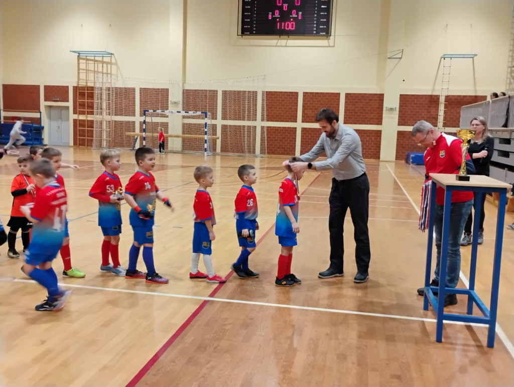 IMG 349ef9c0844a02fabb7f2ee858ac1cdf V