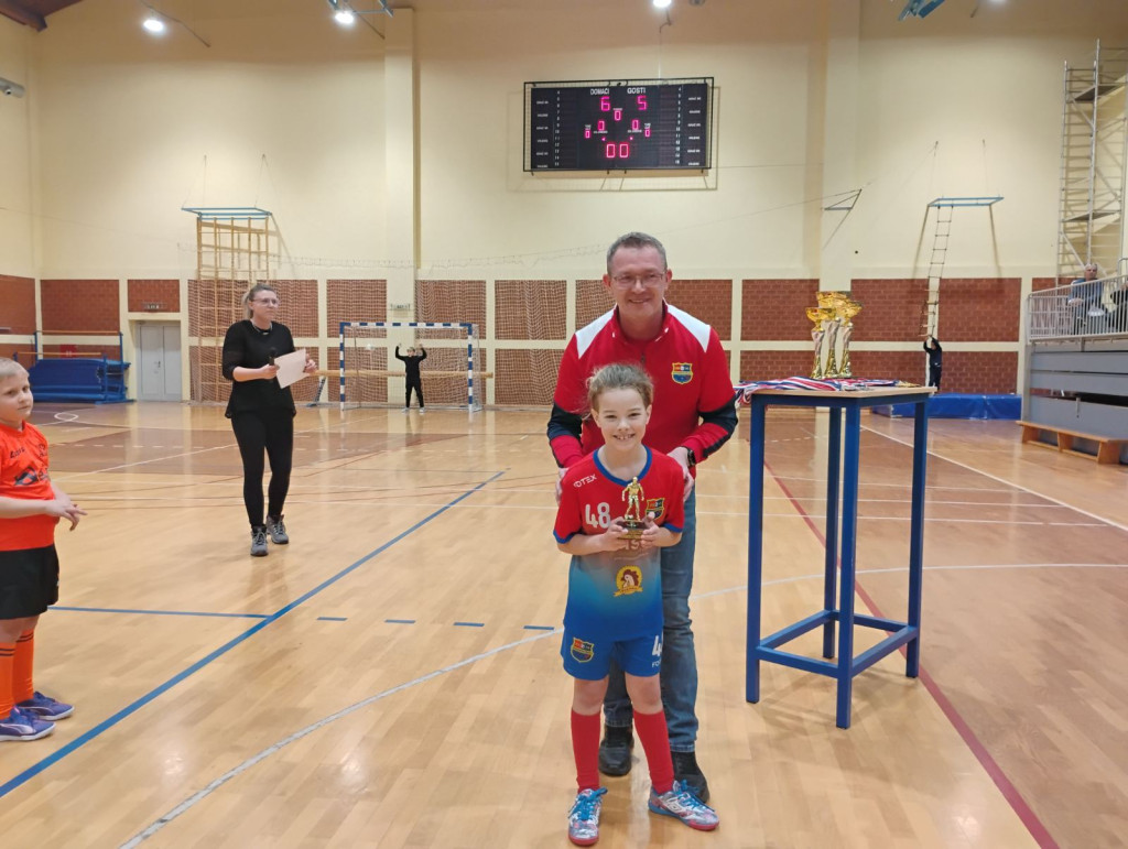 IMG 3ca3aad81a0cc7397305cbe929a16876 V