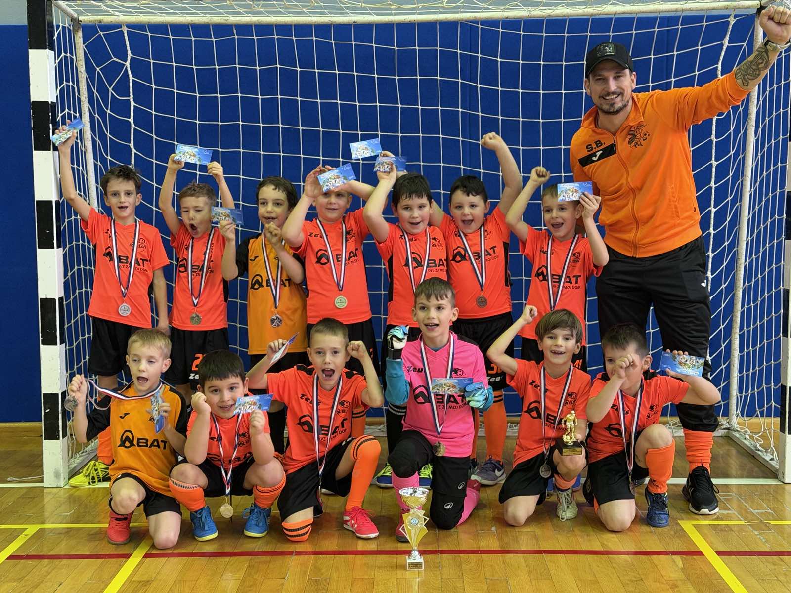 IMG 44dfe4feb46c7fa5c2d1642bbd7946bf V