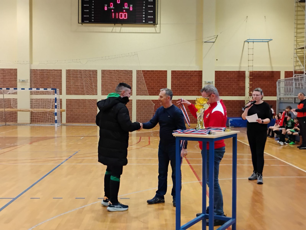 IMG 637d6ac46e21f8b3fa89a841ee45712c V