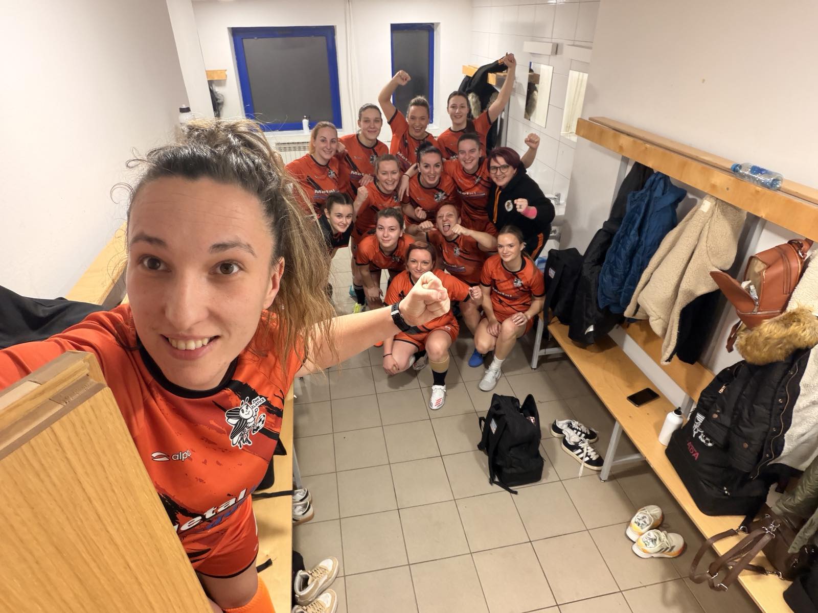 IMG 6386d4413aa5c46fee7765a6951ce2cd V