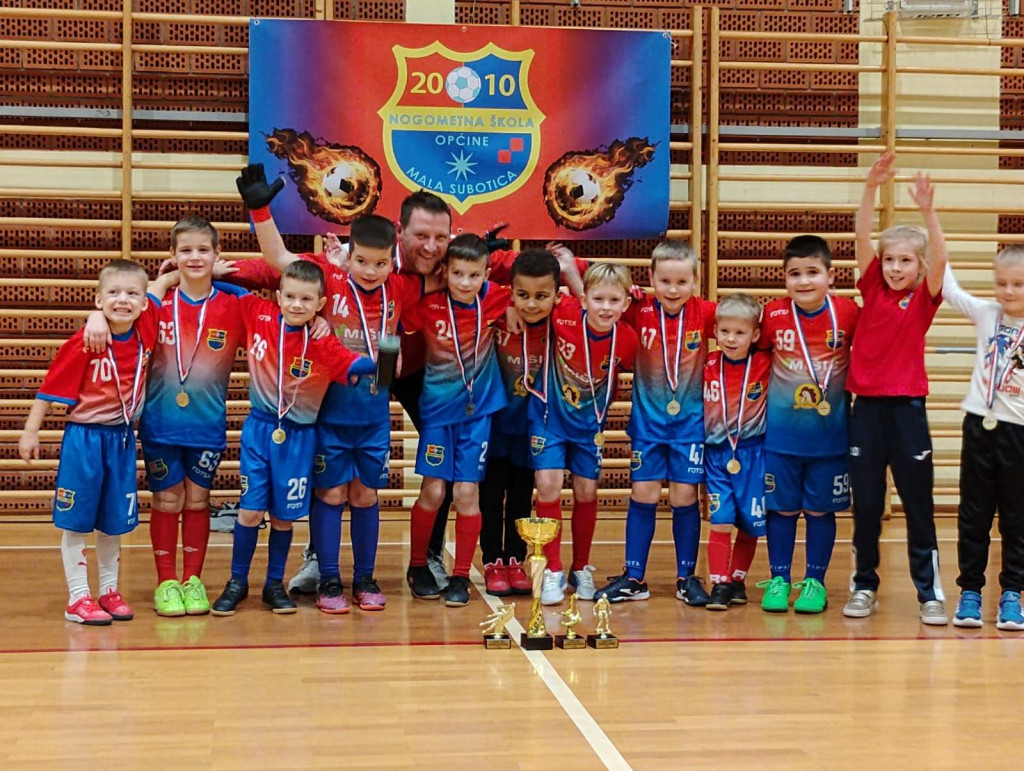 IMG d3d18b7fee3ef141444f2daf08751bce V 1024x771