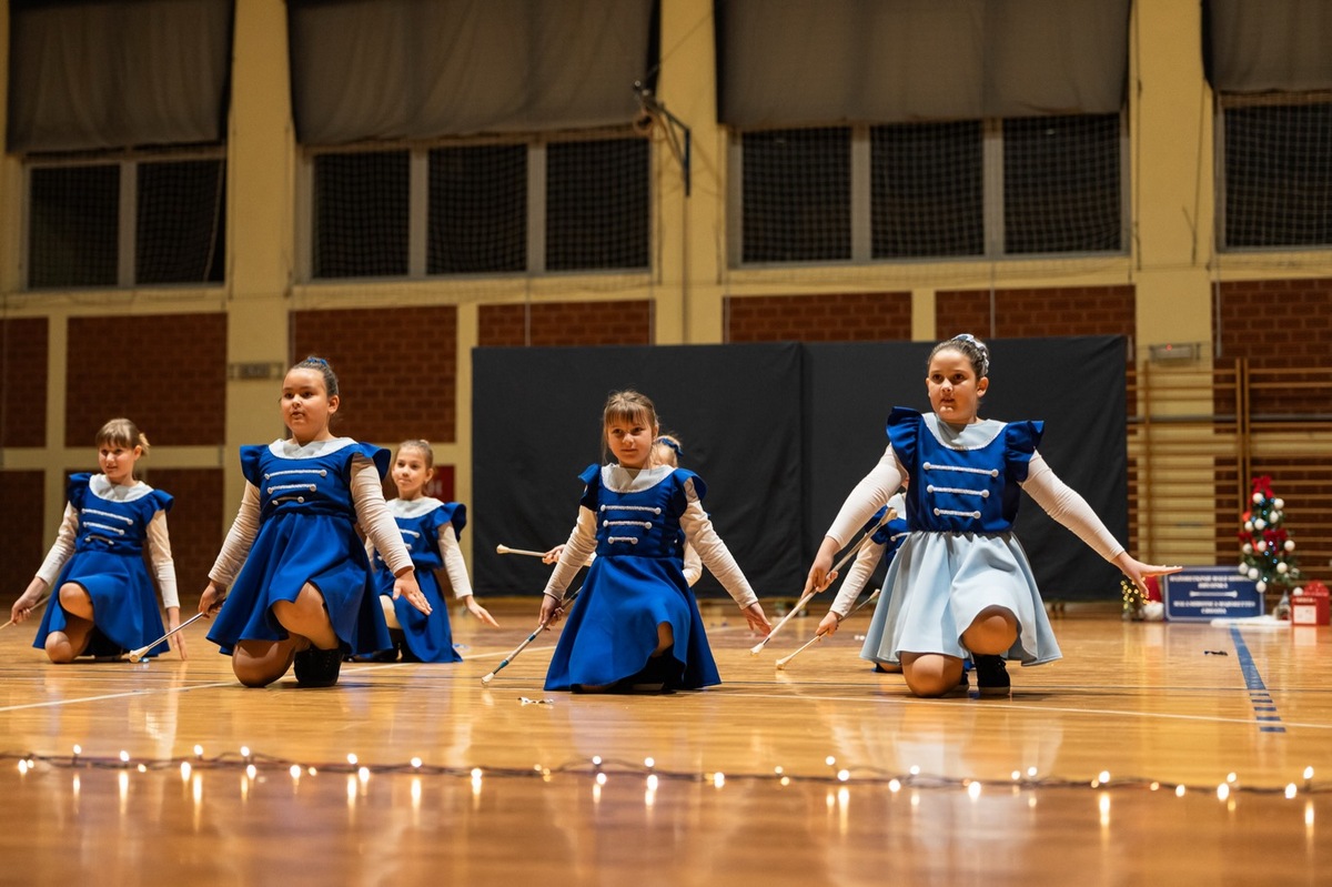 Mažoretkinje Male Subotice (14)