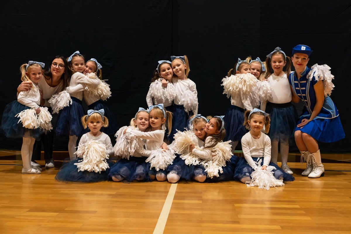 Mažoretkinje Male Subotice (17)