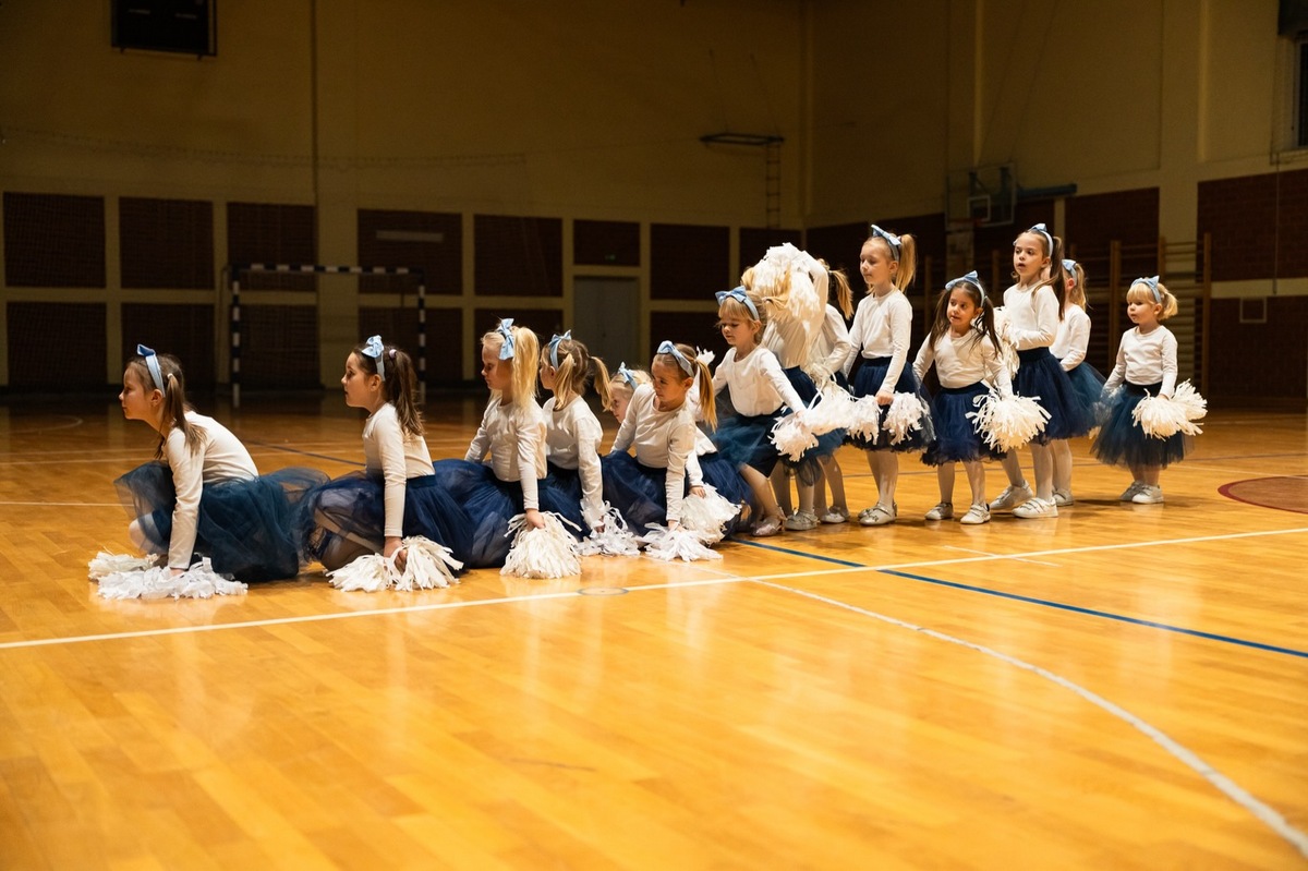 Mažoretkinje Male Subotice (35)