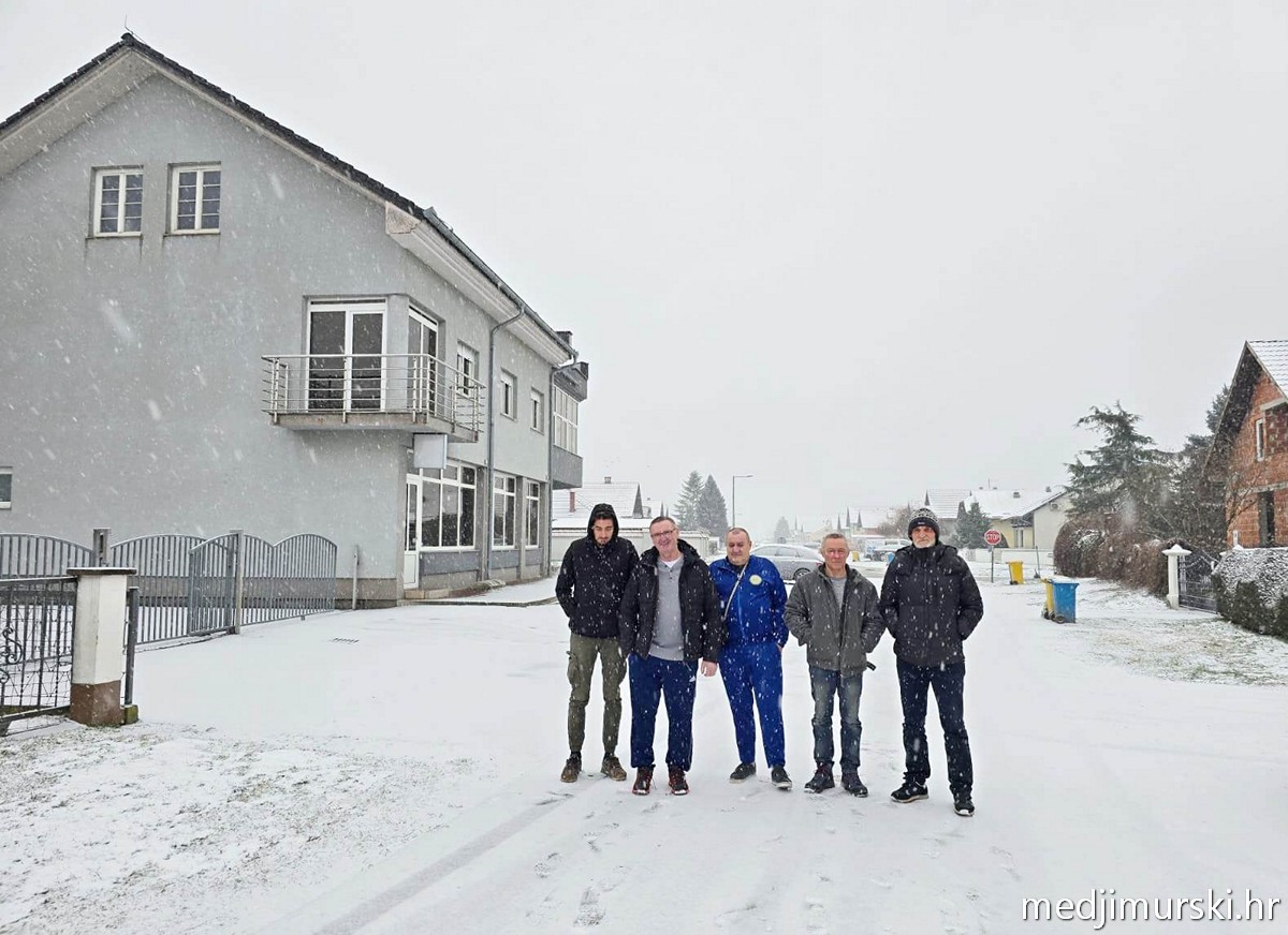 Nezadovoljni stanari Jug I (10)