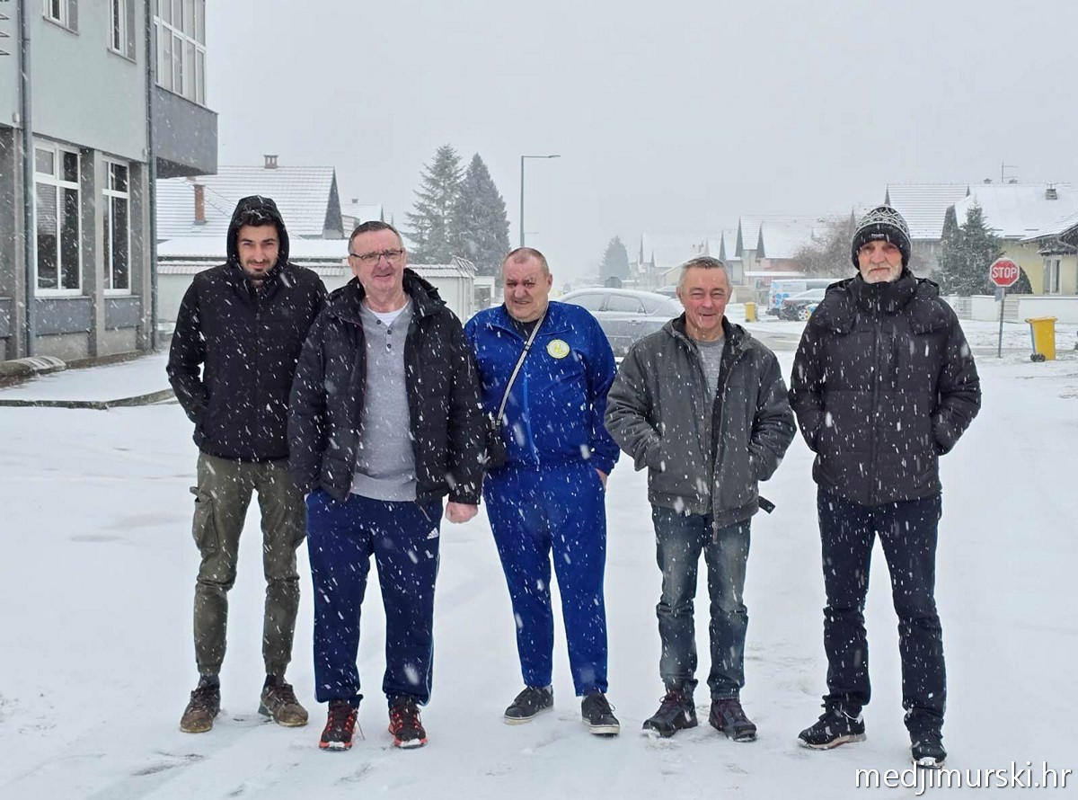 Nezadovoljni stanari Jug I (9)