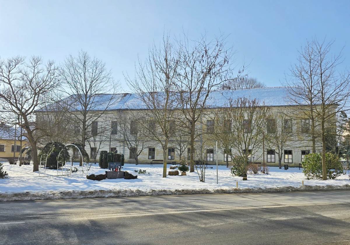 Zgrada stare škole u Donjoj Dubravi