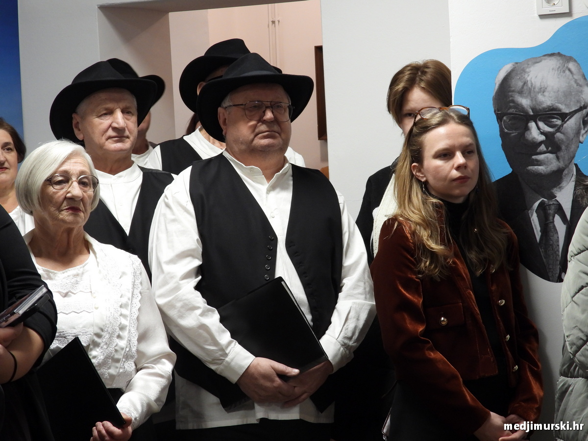 Spomen dom vratišinec (13)