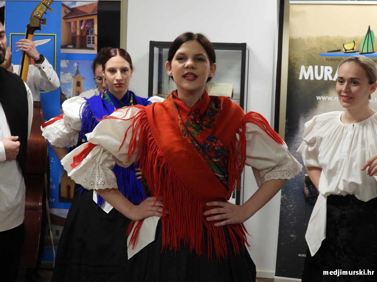 Spomen dom vratišinec (47)