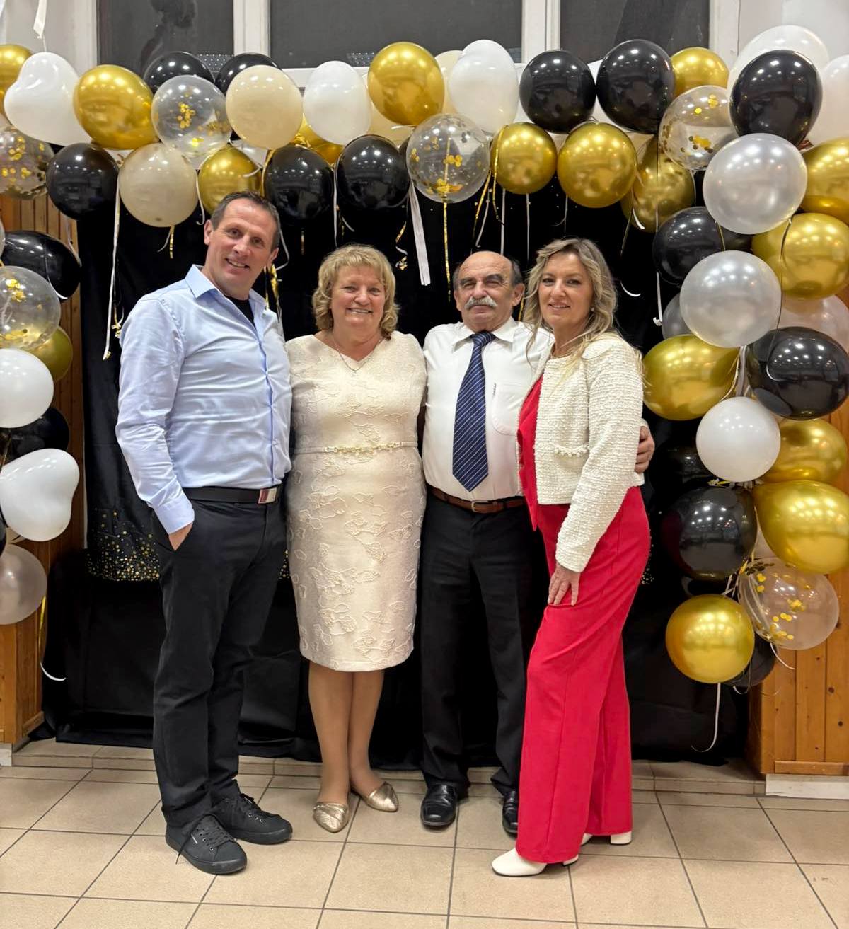 Za unutra 5 Marija i Ivan s kćerkom Petrom Vugrinec i njezinim suprugom Danielom