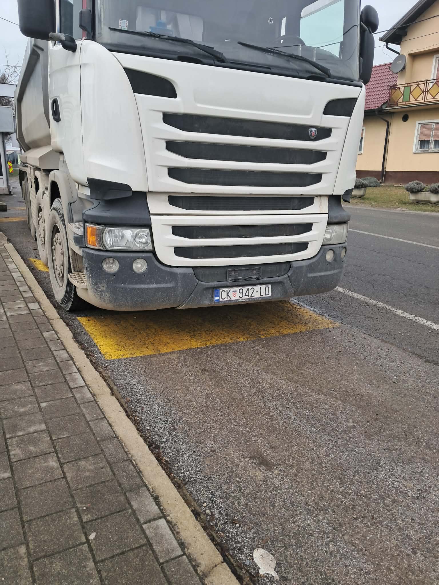 1000031034