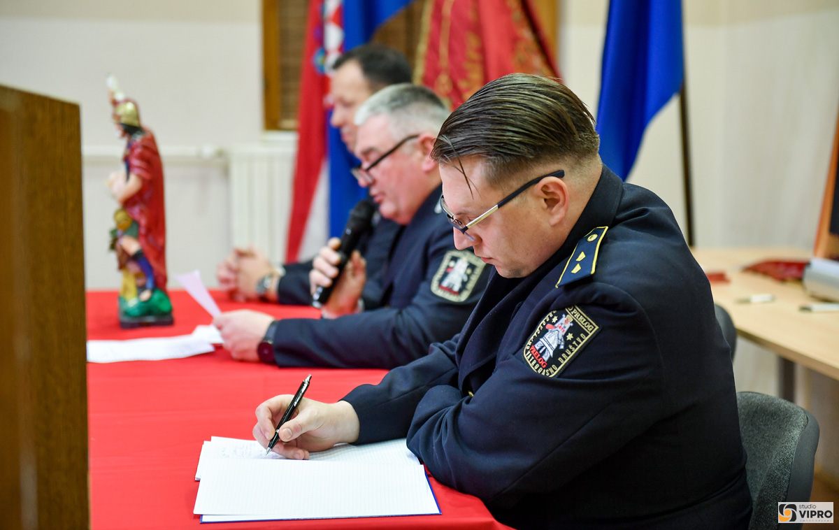 10010 73563 vipro003