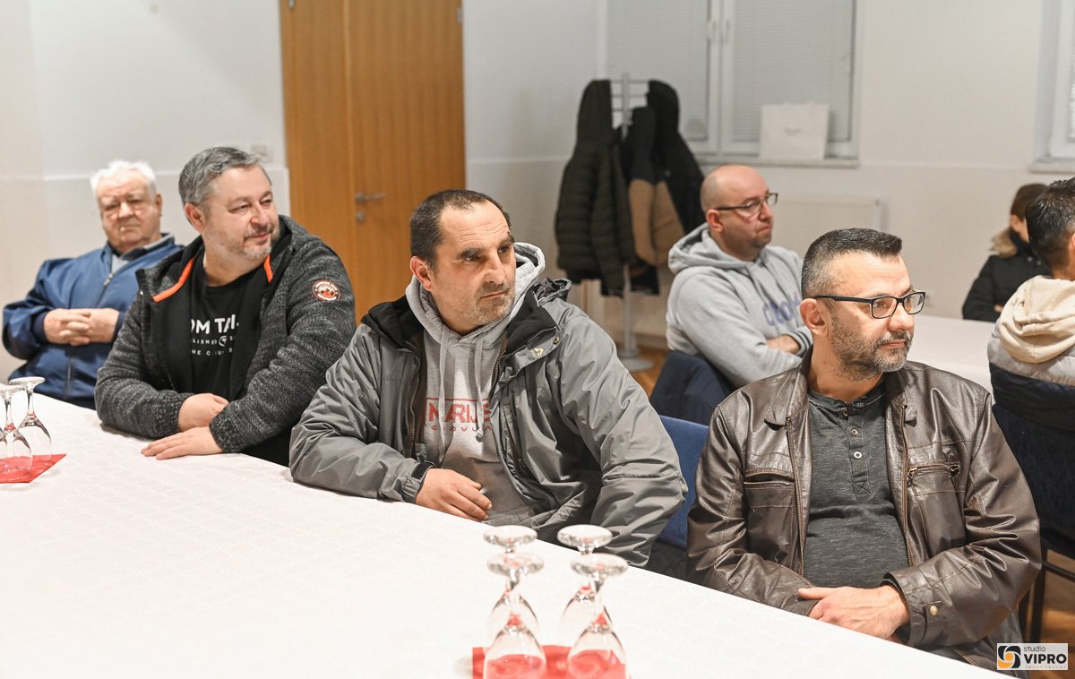 10011 73599 vipro009