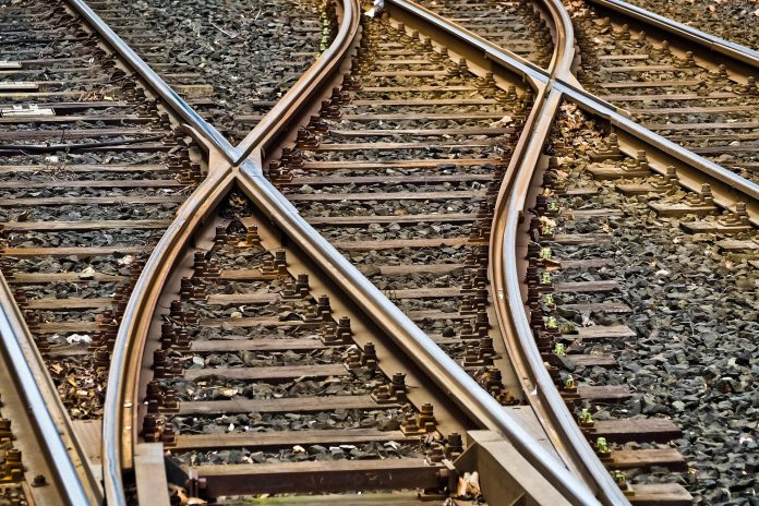 652234-rails-3309912_1920 652234 rails 3309912