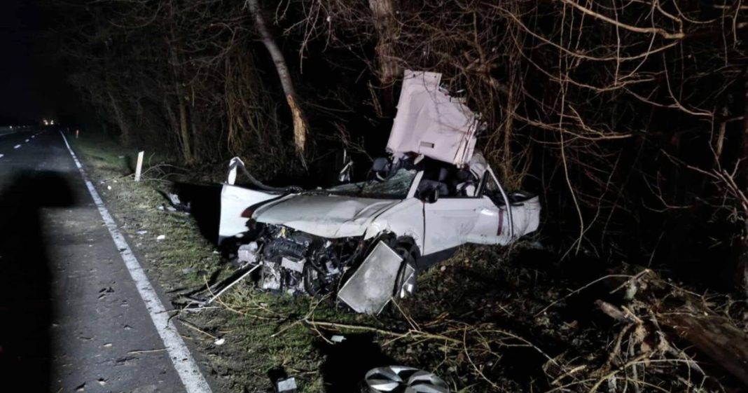 FOTO/VIDEO Poginuo muškarac (37) u teškoj prometnoj nesreći između Otoka i Orehovice! BeFunky collage (1)