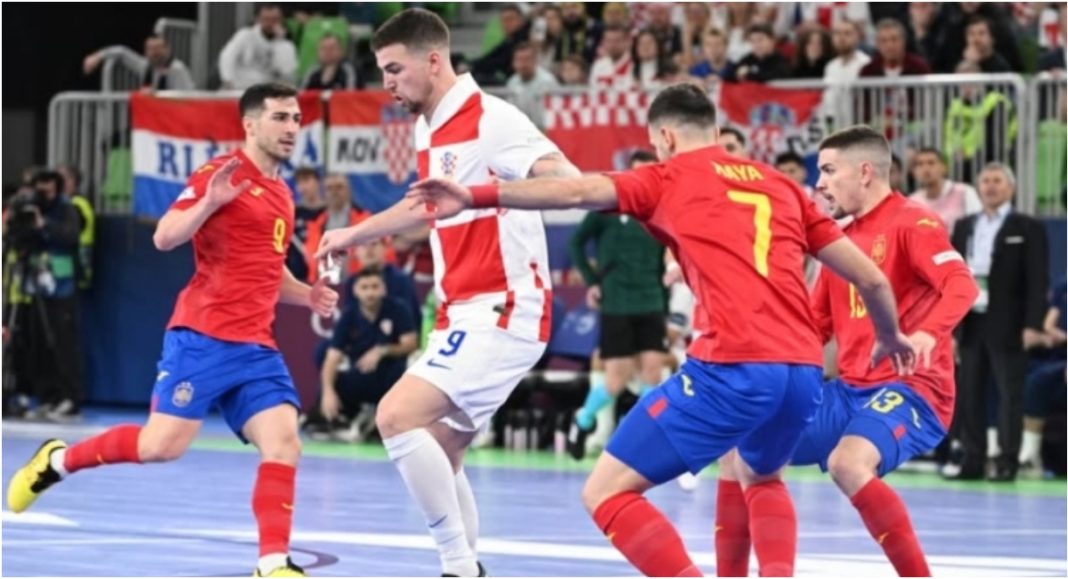 Luda utakmica u Stožicama pripala Španjolcima, Hrvatska nakon totalne drame u završnici ipak ostala bez finala BeFunky collage 2026 02 04T194229.094