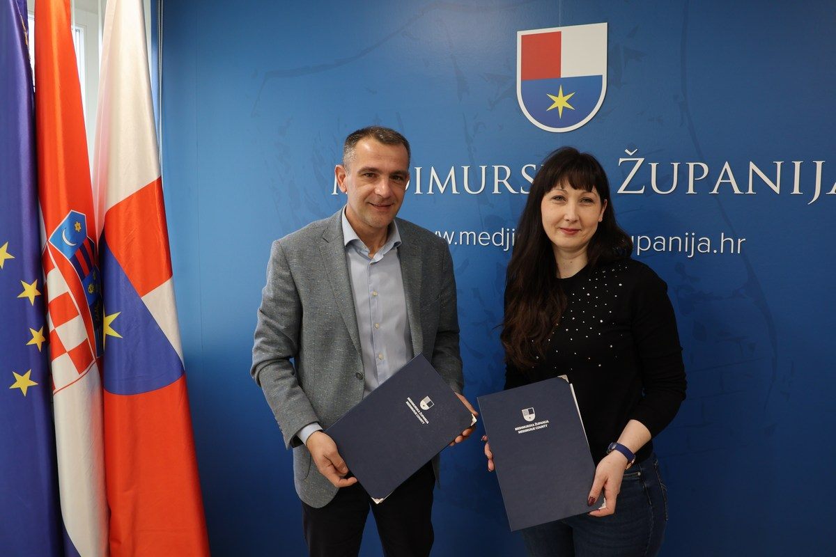 Centar za pomoc u kuci potpisivanje