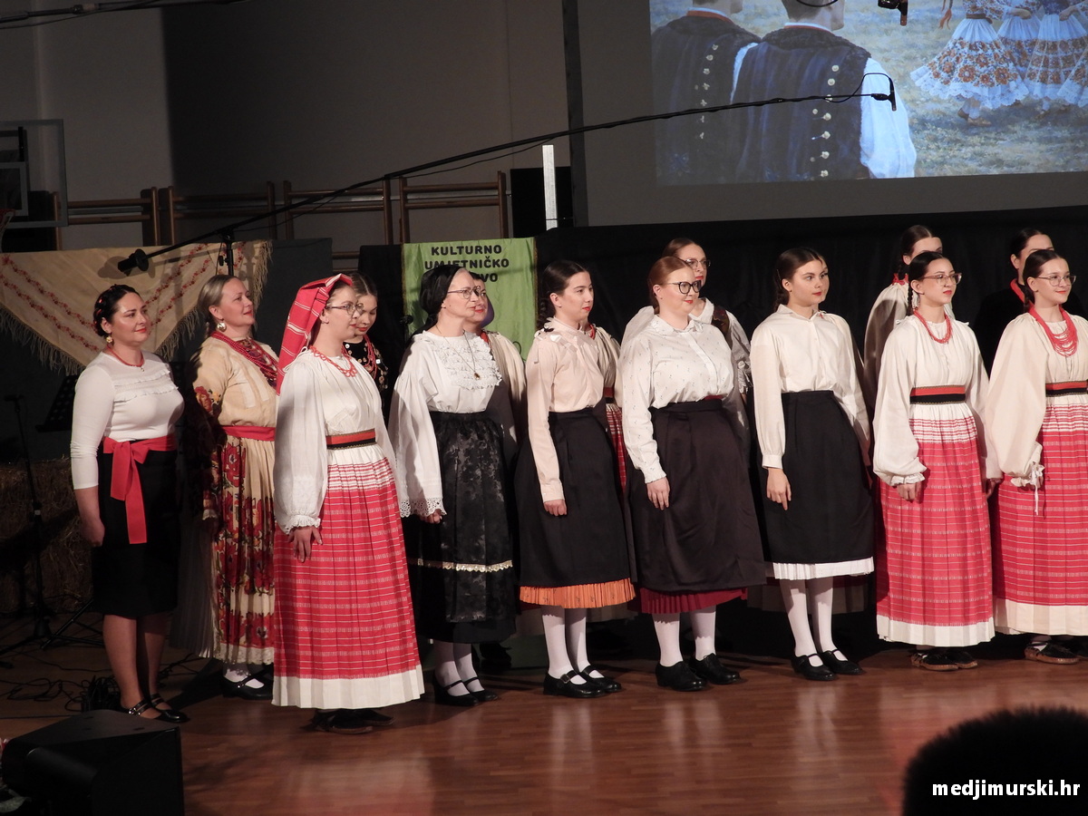 Korak po korak ruku pod ruku Orehovica (20)