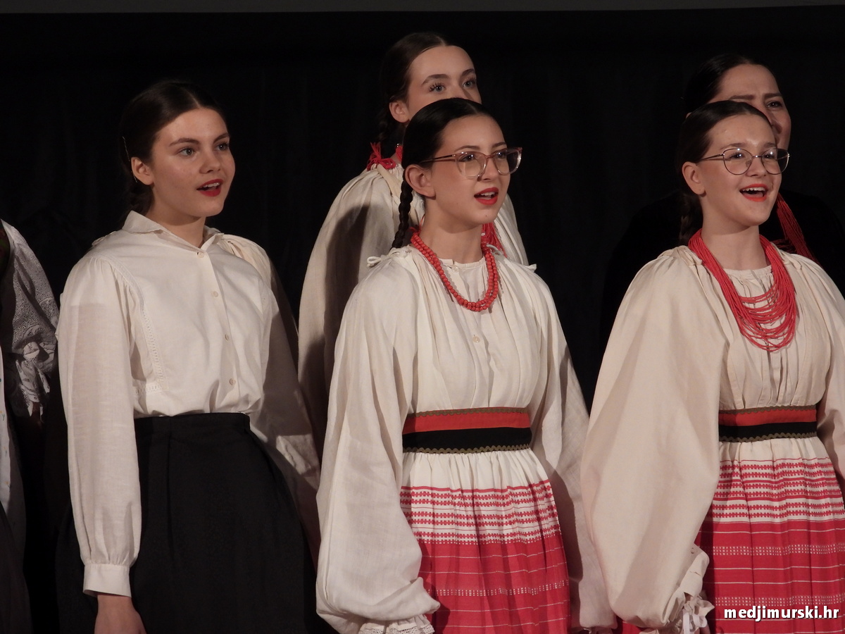 Korak po korak ruku pod ruku Orehovica (28)