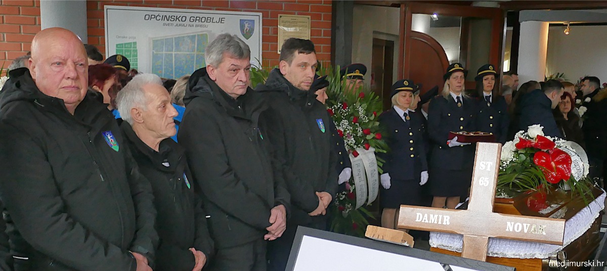 P1200499