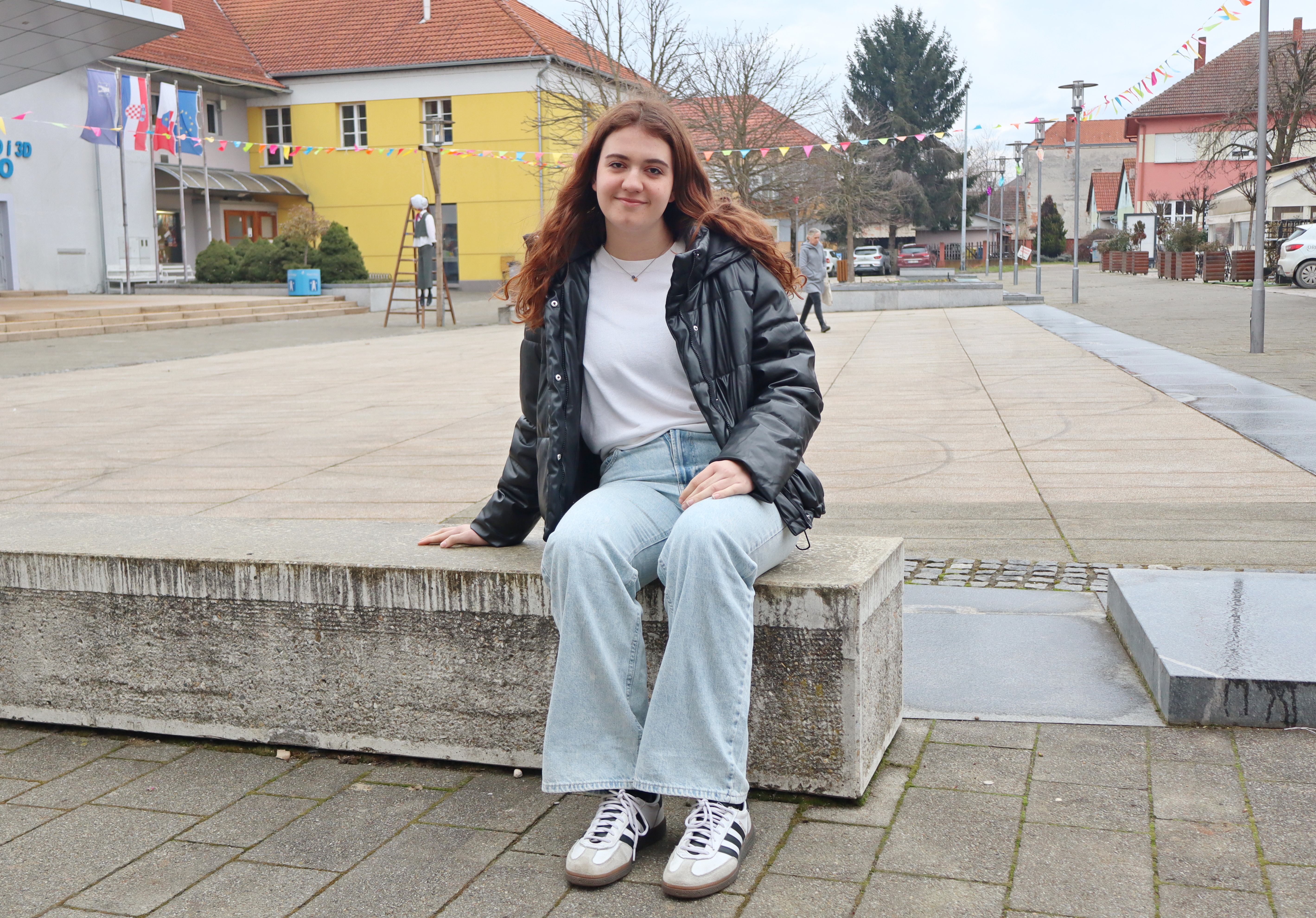 Sara Puklavec (12)