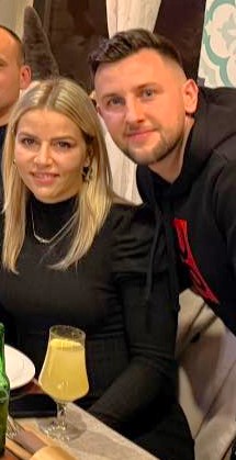 U SREDINI Melani i Luka