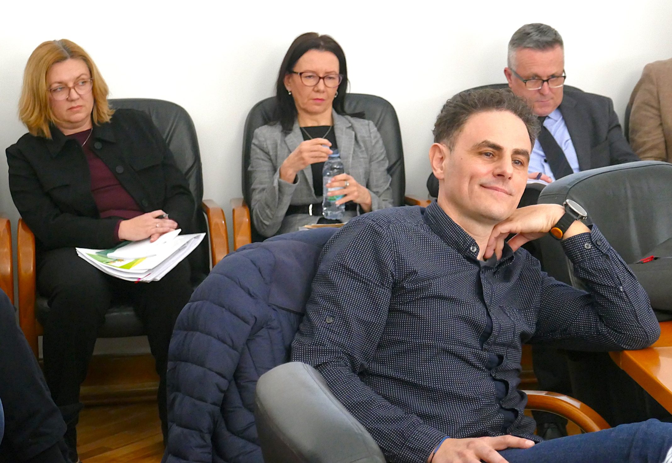 U prvom planu Davor Križaić, lijevo iza Lidija Miše Jalšovec P1210205