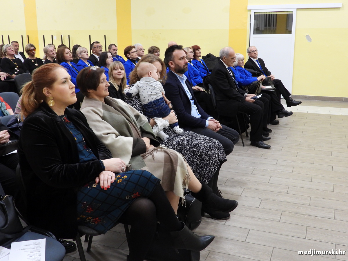 Vincekova zipka (22)