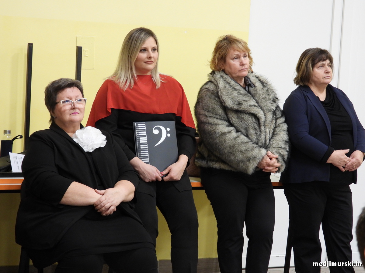 Vincekova zipka (49)