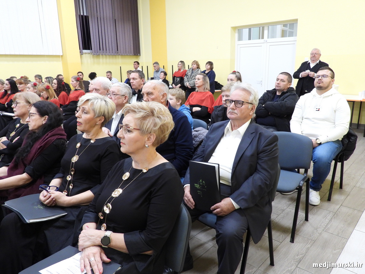 Vincekova zipka (55)