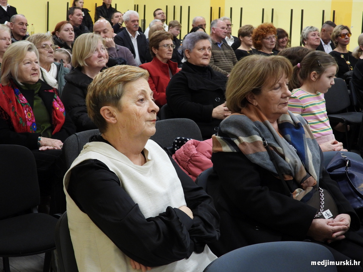 Vincekova zipka (77)