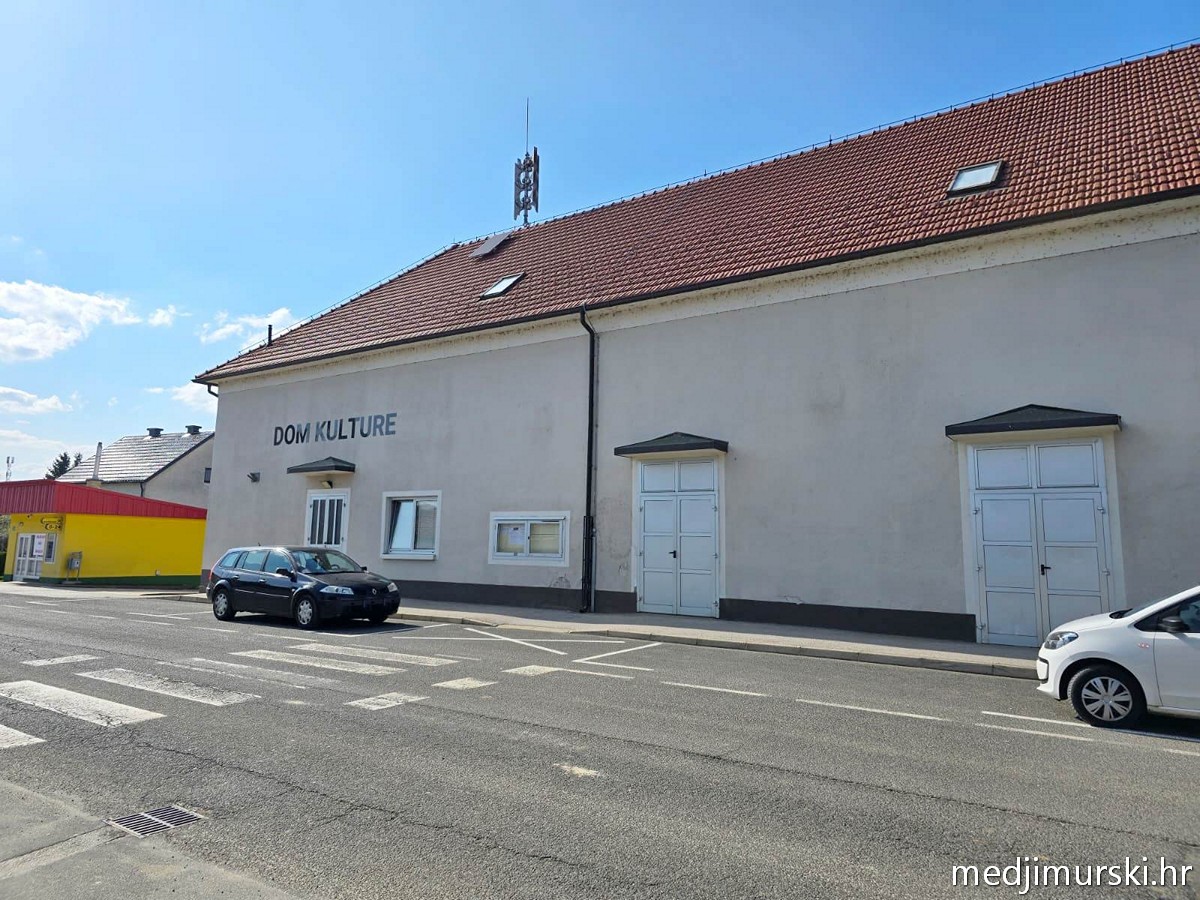 Asfaltiran parking Dom kulture Kotoriba (11)