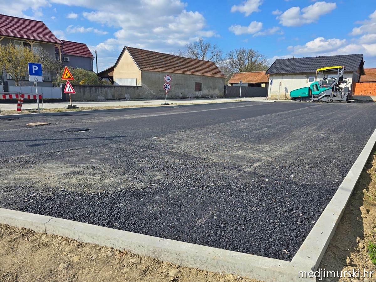 Asfaltiran parking Dom kulture Kotoriba (3)
