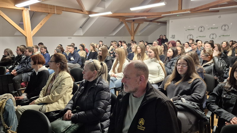 Bee(A)ware predavanje Gubitak stanista za oprasivace foto RR (6)