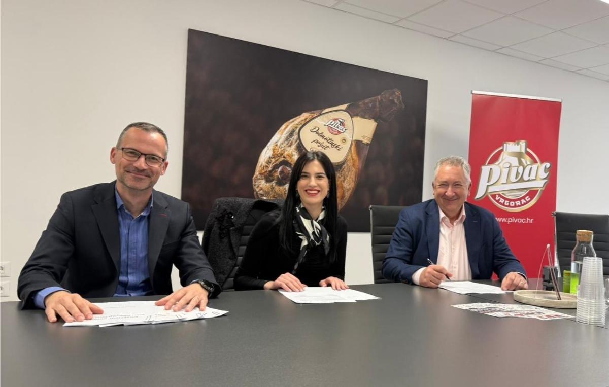 Darko Markotić, član Uprave Mesne industrije Braća Pivac Ruža Pivac Čotić, direktorica Mesne industrije Vajda Denis Paradiš, predsjednik Sindikata PPDIV a