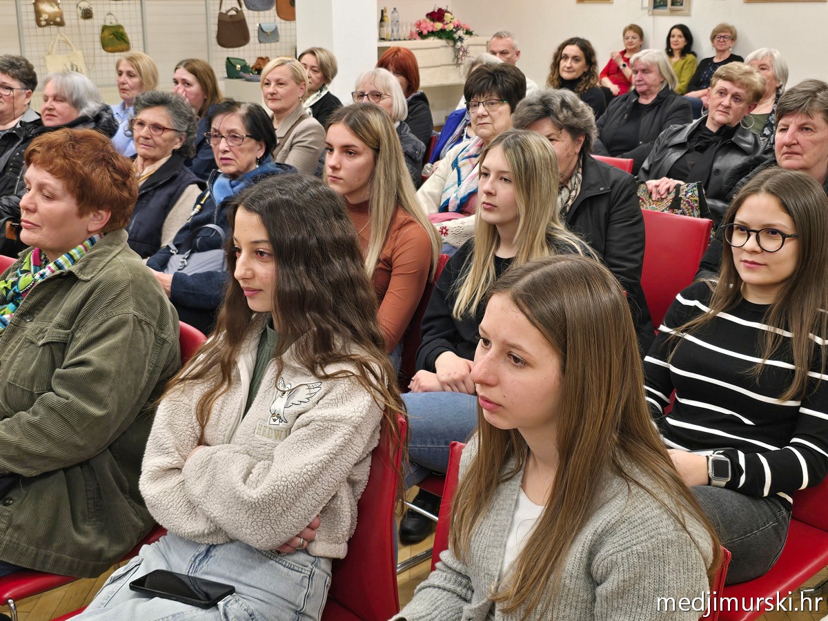 Izložba Dan Žena Prelog (8)