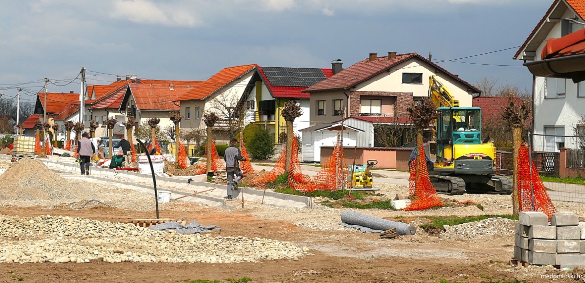 P1210599