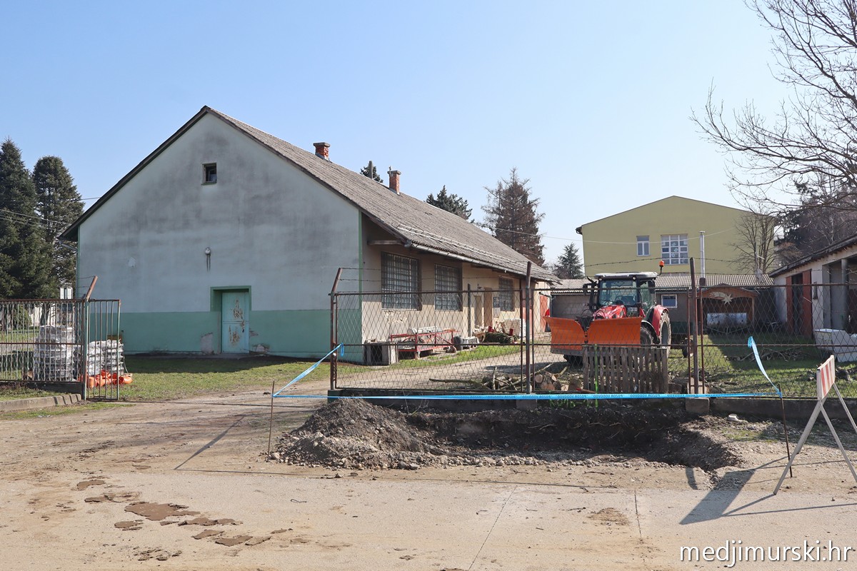 Radovi Sportski centar Podturen (1)