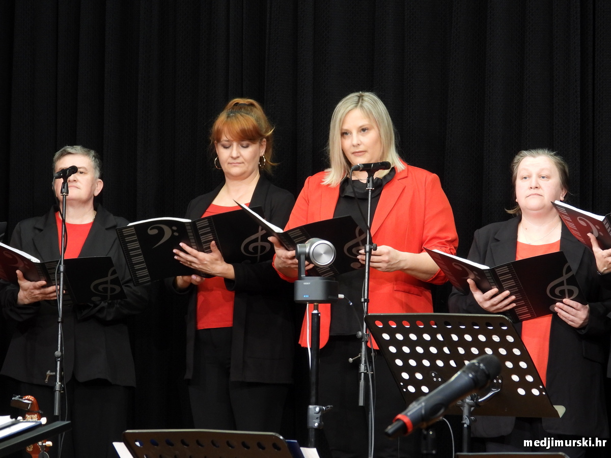 Tamburaški orkestar KUU Zvon (48)