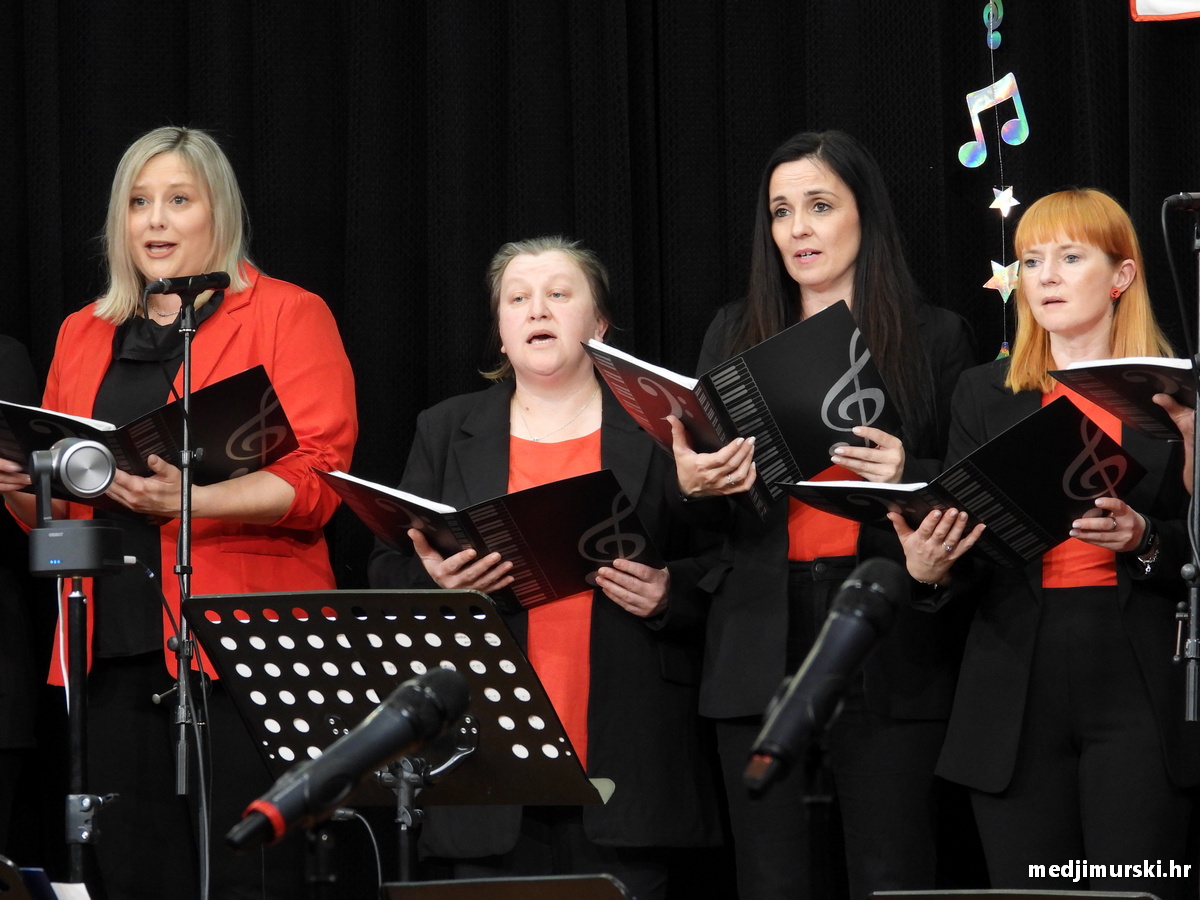 Tamburaški orkestar KUU Zvon (49)