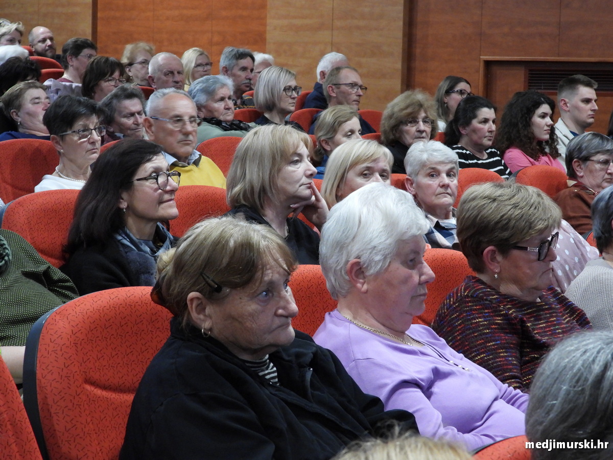 Tamburaški orkestar KUU Zvon (56)