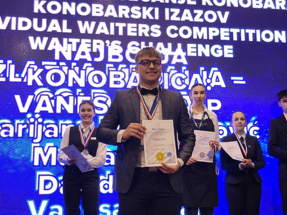 Naslovna (7)