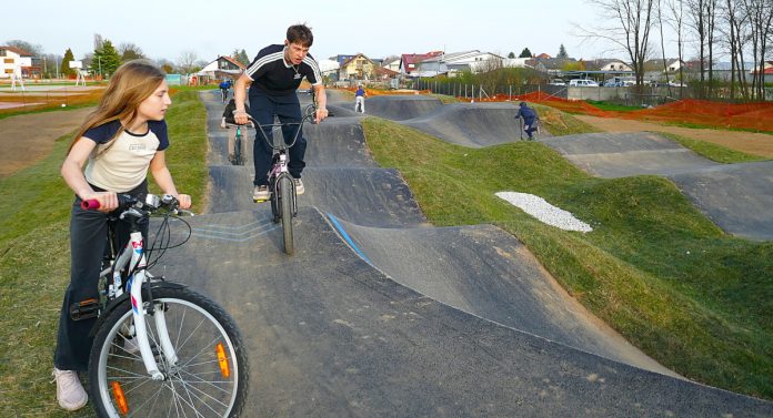 Naslovna park strahoninec
