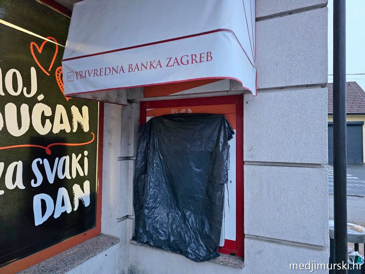 Za unutra 2 Bankomat u Svetoj Mariji nakon pljačke još ne radi