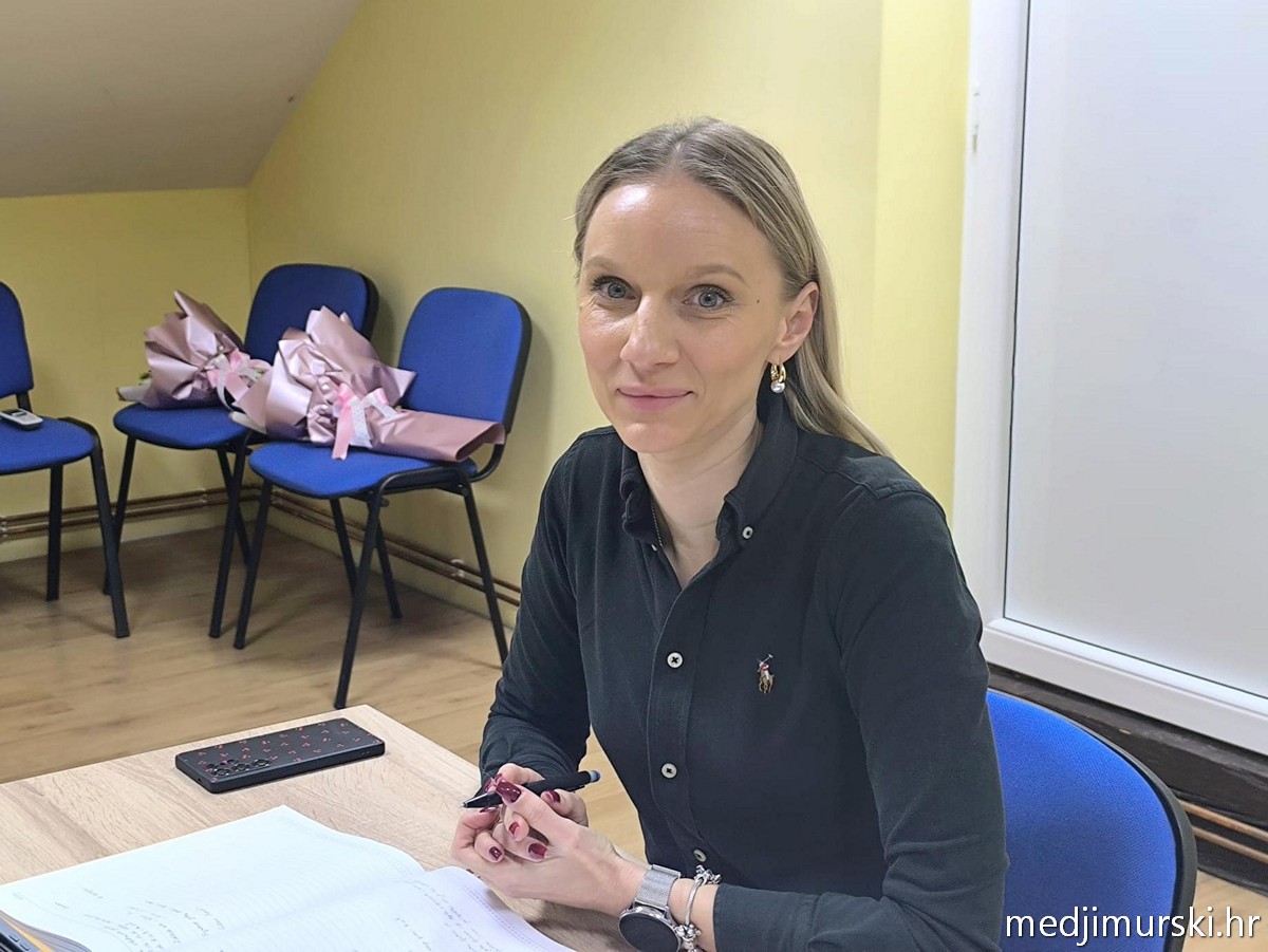 Za unutra 3 Bojana Petrić (2)