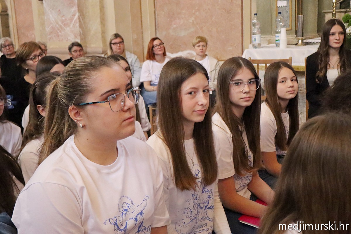 Dječji crkveni zbor Marijina djeca koncert 5 godina (14)