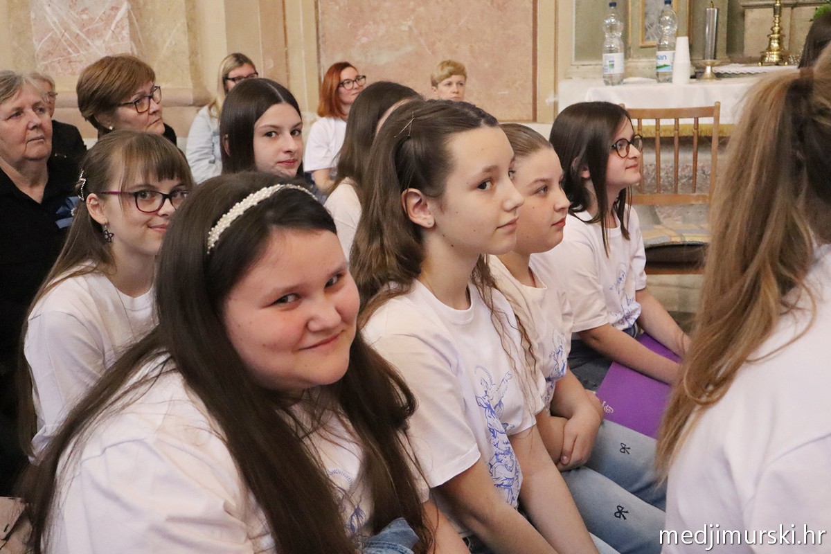 Dječji crkveni zbor Marijina djeca koncert 5 godina (15)
