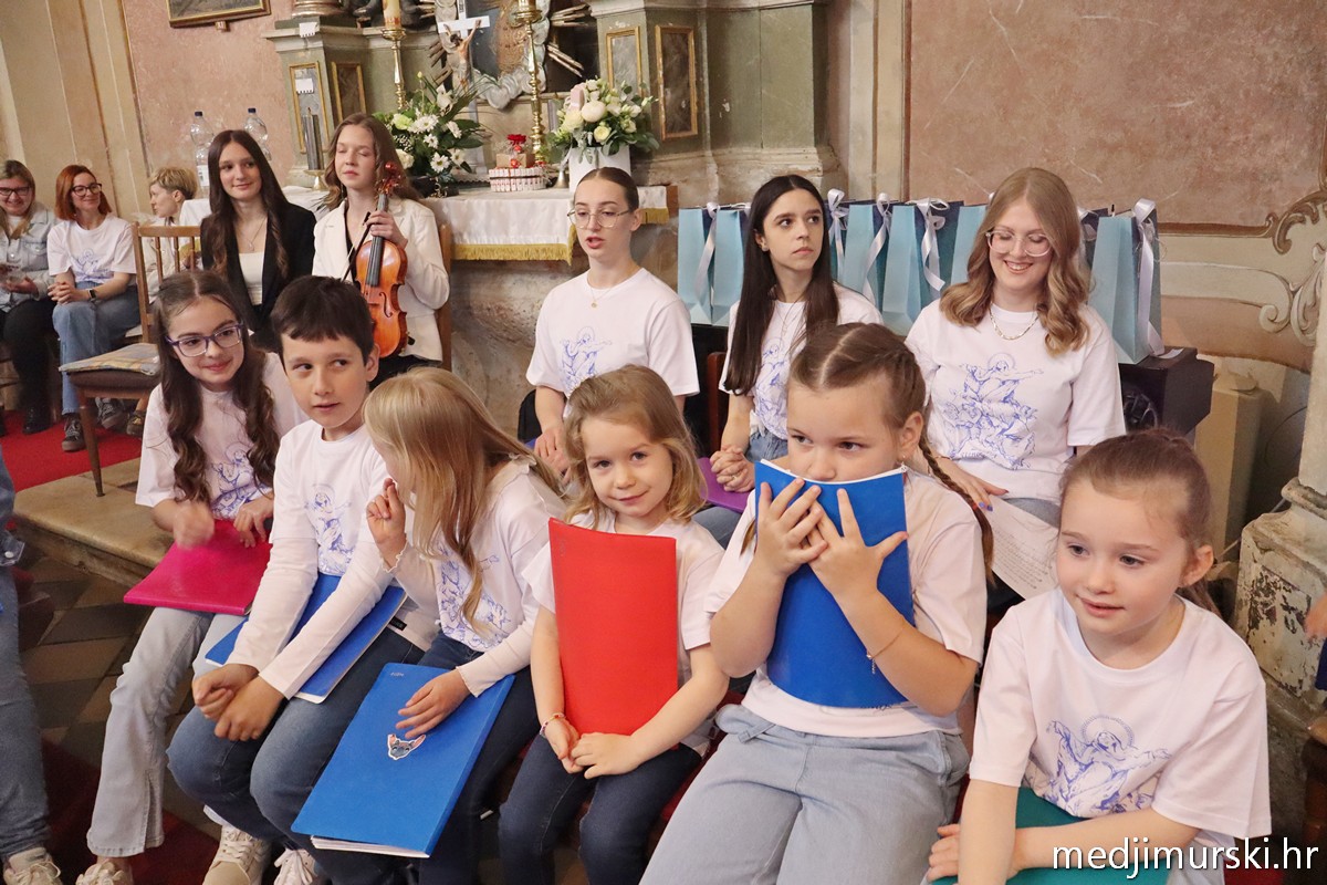 Dječji crkveni zbor Marijina djeca koncert 5 godina (35)
